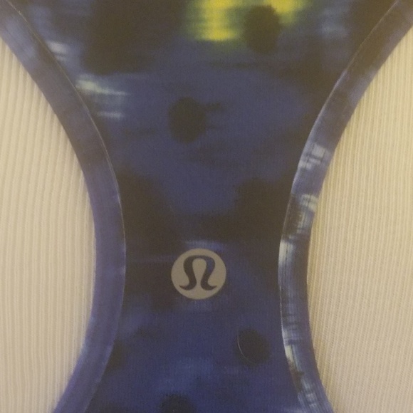 Lululemon Athletica Tank Top - Picture 3 of 3